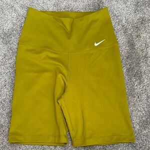 Nike Women's High-Waisted Green Bike Shorts